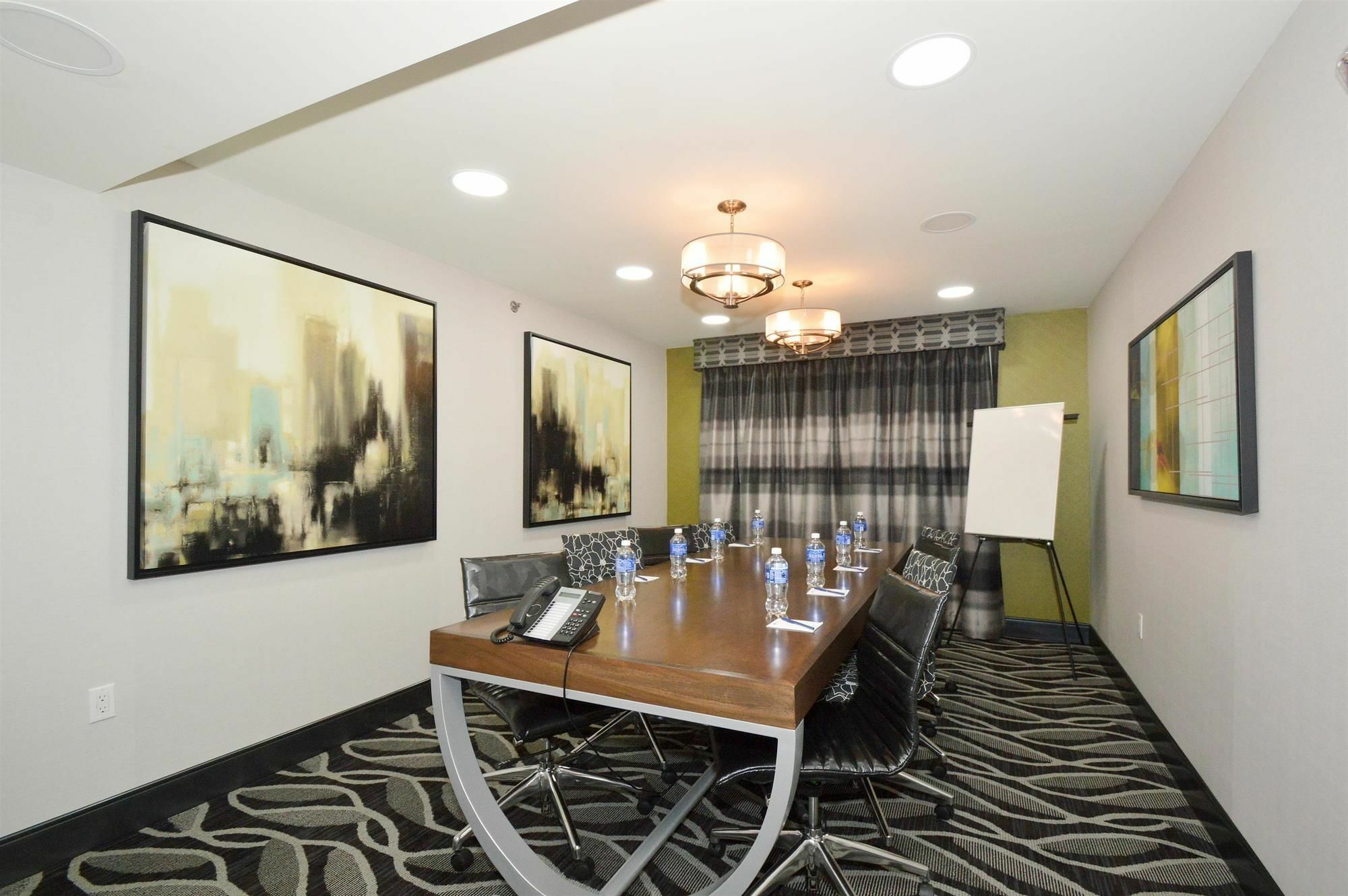 Best Western Plus Laguardia Airport Hotel Queens นิวยอร์ก ภายนอก รูปภาพ